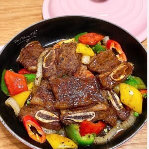 Black Pepper Sizzling Beef Ribs 黑椒鐵板牛仔骨